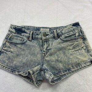 Aeropostale Washed Out Denim Shorts Size 3/4